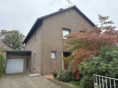 freistehendes Einfamilienhaus mit Garage in Grevenbroich-Hemmerden