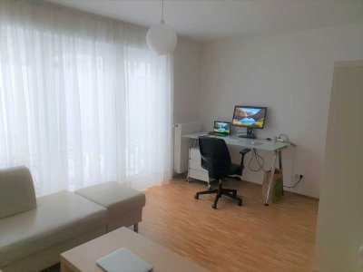 Möblierte Wohnung in Bogenhausen (HVB Tower (HypoVereinsbank) und Flughafen in der Nähe)