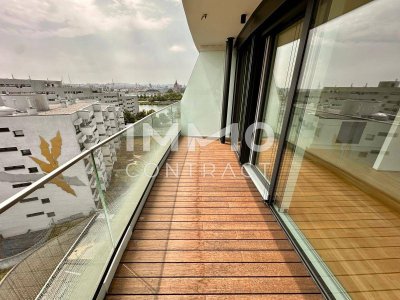 Pretty and bright studio and balcony apartment in a luxurious building for rent!