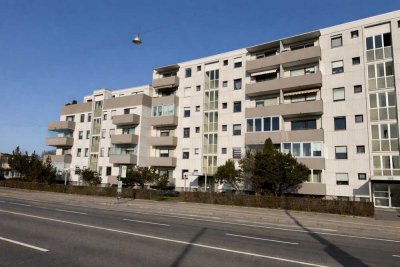 **Bezugsfreie 3-Zimmer-Wohnung mit Balkon in Uni-Nähe