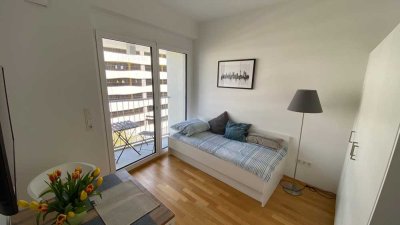 Stilvolle 1-Zimmer-Wohnung mit gehobener Innenausstattung mit EBK in München - Ramersdorf Perlach