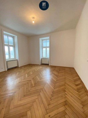 4-Zimmer Altbauwohnung! befristet vermietet!! Schöner Stilaltbau!