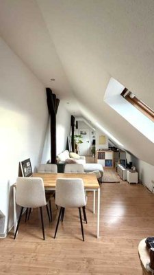 Karlsruhe Weststadt: Helle 2-Zimmer-Wohnung in zentraler Lage