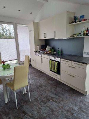 Bestlage Flacht! Möbliertes Zimmer Warmmiete € 800,00