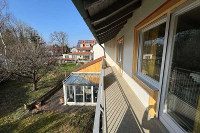 Großzügiges EFH (mit Einliegerwohnung und Aus- / Anbaureserve) in schöner Wohnlage von Dachau!