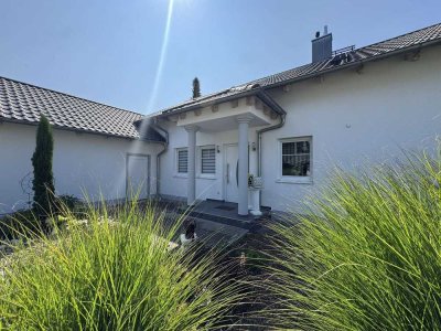 Ihr Traumhaus! Geschmackvolles & zeitloses Einfamilienhaus mit eigenem Garten und Spa-Bereich