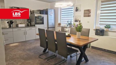 Wohlfühl-Zuhause mit Garten, Terrasse und Ausbaupotenzial unterm Dach