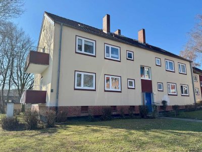 Erstbezug nach Renovierung: Helle 2-Zimmer-Wohnung mit Balkon in Gebhardshagen