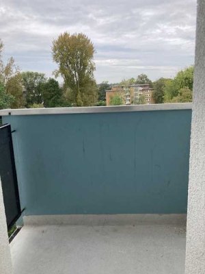 !!! 1600/47201/35 -1-Zi.-Apartment im 5. OG in Neuss !!!