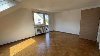 Geschmackvolle, gepflegte 3-Zimmer-DG-Wohnung mit Balkon in Leinfelden-Echterdingen