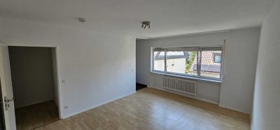 Stilvolle helle 1-Zimmer-Wohnung mit Küche in Frankfurt am Main