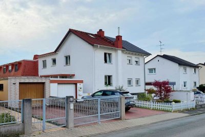 Dreieich: Mehrgenerationenhaus mit Traumgrundstück in Randlage!