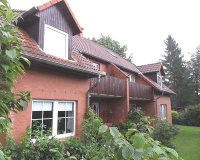 3-Zimmer-Wohnung mit Terrasse und Reihenhaus-Charakter – Neu renoviert & neue Einbauküche