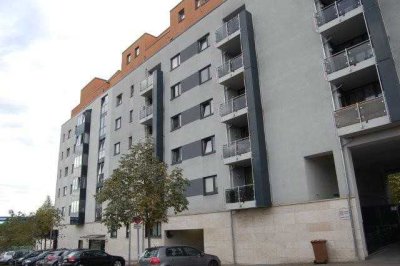 Exklusive 3-Zimmer-Penthouse-Wohnung mit Balkon und EBK in Stuttgart Nord