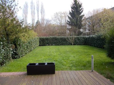 Wunderschöne Erdgeschoss Wohnung mit großem Garten in Rhein Nähe.