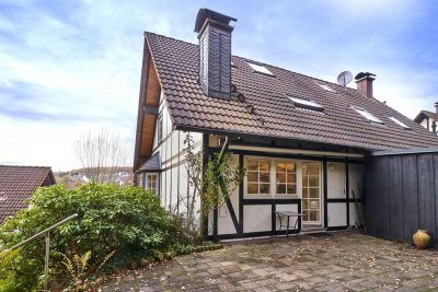 Wohnen mit Wohlgefühl – gepflegte Doppelhaushälfte in Siegen-Bürbach