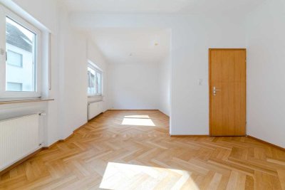 Brühl: Helles Erdgeschossidyll mit eigenem Garten und frischem Ambiente