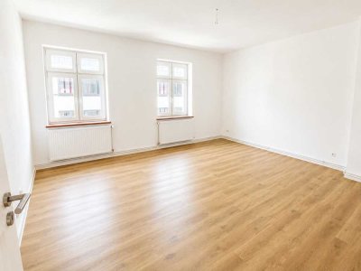 Moderne 4-Raumwohnung nach hochwertiger Kernsanierung - Erstbezug