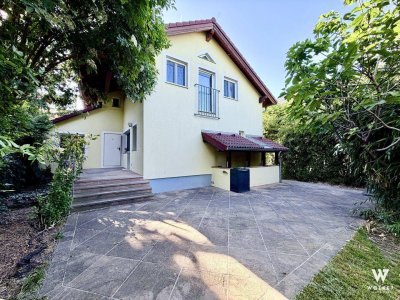 Familienidylle in Essling: Gepflegtes Einfamilienhaus mit großem Garten, Garage und viel Platz | Nähe Marchfeldcenter
