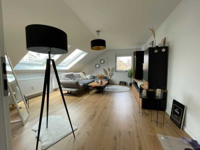 Top renovierte 2-Zimmer-Wohnung mit Einbauküche