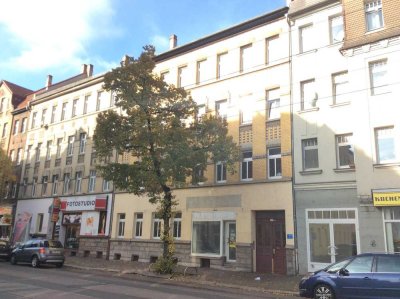 Frisch Sanierte 2 Zimmer - WG geeignet