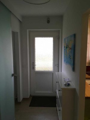 Hochwertige 1-Raum-Erdgeschosswohnung mit Innenausstattung mit Balkon und EBK in Kiel