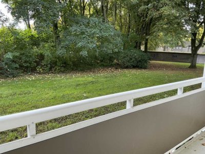 3,5 Zimmer im Erdgeschoss, Wanne und Rollläden