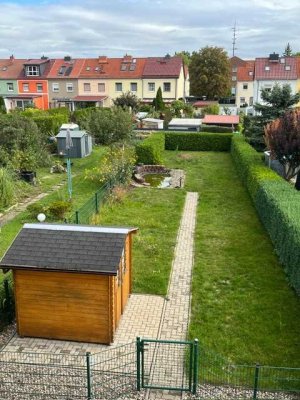 Attraktives Reiheneinfamilienhaus in Merseburg-Nord mit Garten, PKW Stellplätze in ruhiger Lage