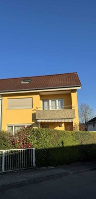 Schicke Doppelhaushälfte in Emmendingen Kollmarsreute