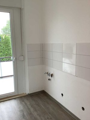 Wir renovieren noch für Sie diese 2 Zimmerwohnung mit Balkon!