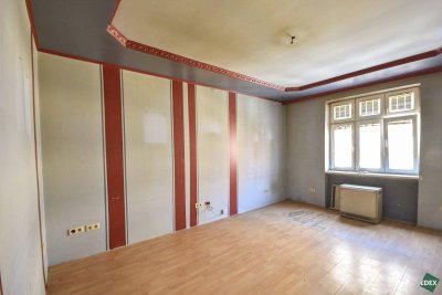 Ruhige Altbauwohnung mit 2 Zimmern – sanierungsbedürftig, aber mit viel Potenzial