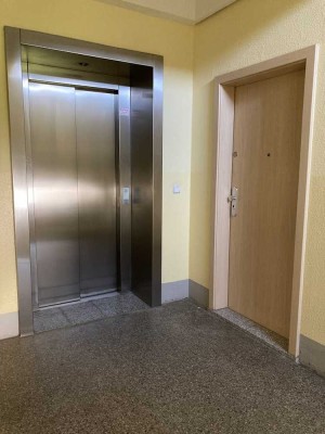 Familienfreundlich wohnen mit Aufzug, Balkon und Stellplatz.