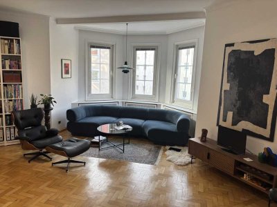 Großzügige 4-5 Zimmer Altbauwohnung mit Balkon im Zentrum von Obergiesing