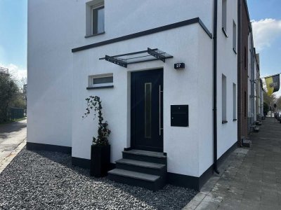 Kaufen statt Mieten!!  Kernsaniertes Reihenendhaus - Erstbezug!