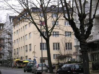 2 Zimmer, Wohnküche mit EBK, Tageslichtbad,