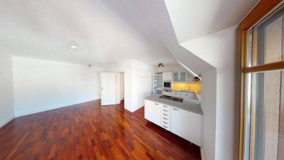 Sonnige Dachgeschoßwohnung mit Garagenplatz - sofortige Mieteinnahmen