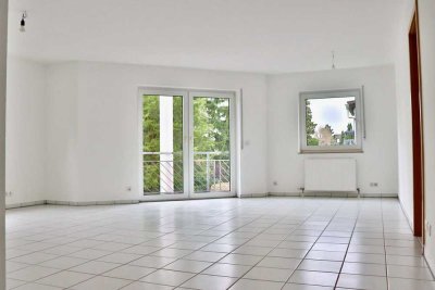 Schöne 3-Zimmer-Eigentumswohnung mit Balkon und Carport in Mannheim-Wallstadt