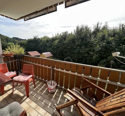 Attraktive 2-Raum-Wohnung mit Balkon und Einbauküche in Thannhausen