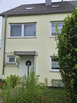Schön gelegene Doppelhaushälfte in Friolzheim