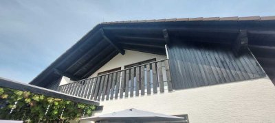 Erstbezug nach Sanierung mit Balkon: Stilvolle 3-Zimmer-Dachgeschosswohnung in Wöllstein