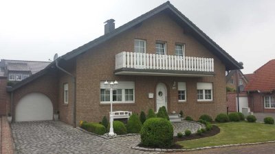 2,5 Zimmer-DG-Wohnung mit großer Loggia und Balkon in Baesweiler/Oidtweiler