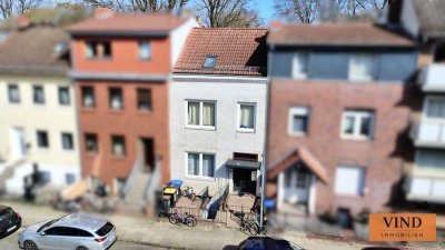 Kapitalanlage, Kernsaniertes Dreifamilienhaus in Gröpelingen! 5% Rendite