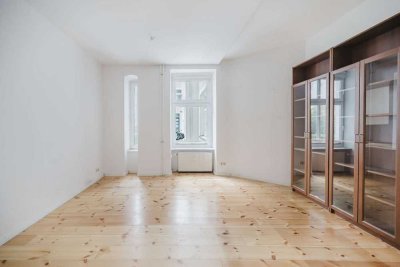 ⭐️ Klassischer Altbau am Boxhagener Platz - Helle 3 Zi mit EBK, 3,10m Decken & Garten in Top-Lage.