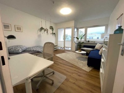 Frisch renovierte, möblierte und voll ausgestattete 1 Zimmer Wohnung fuer Singles und Paare