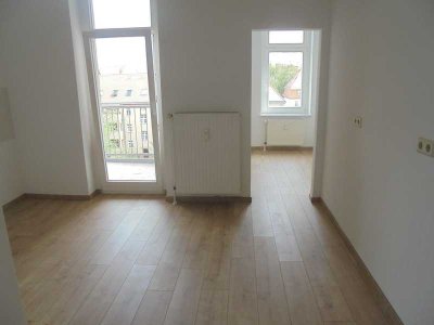 Zweitbezug nach Renovierung: 2,5 Zimmer + Balkon