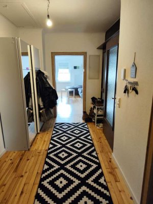Freundliche 4-Zimmer-DG-Wohnung mit EBK in Wemmetsweiler