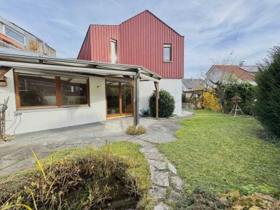 Charmantes Zuhause in ruhiger Lage mit großem Garten und modernisierter Heizung mit Solar