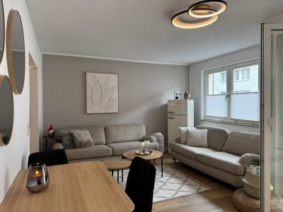 Tolles Design Apartment mit Balkon und PKW Stellplatz in Stadtfeld - Ost.