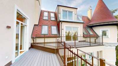 Balkonwohnung in herrschaftlicher Villa I Generalsaniert