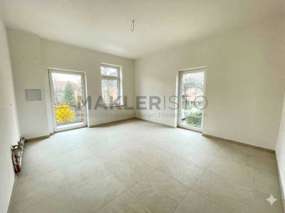 **Umfassend modernisierte 2-Zimmer-Wohnung mit zwei Balkonen & Tageslichtbad**